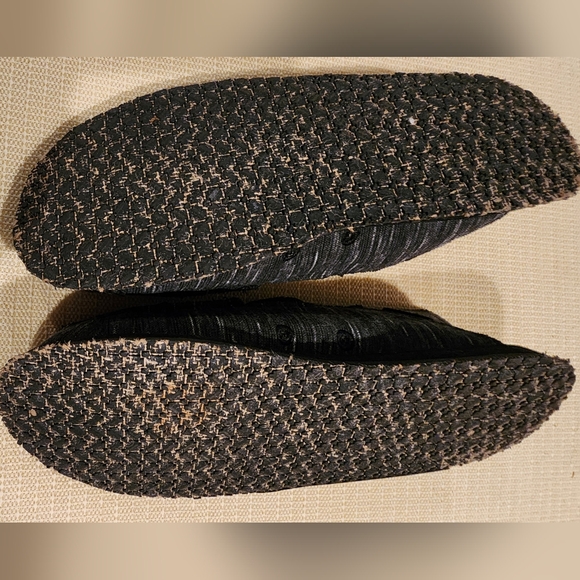 Day Five Slip-Ons - Picture 2 of 5